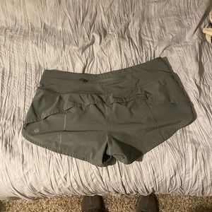 Size 6 speed up shorts with built-in liner